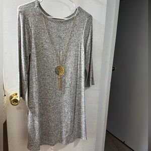 Forever 21 Black and White Knit Top